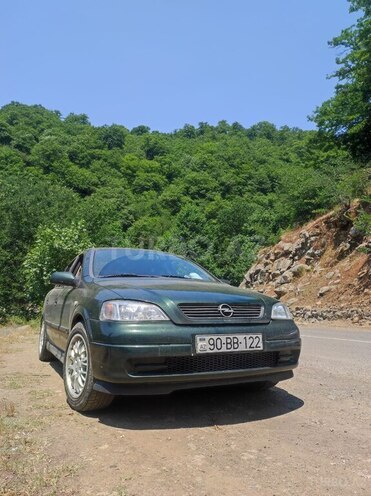 Opel Astra 2000, 270,000 km - 1.6 л - Astara