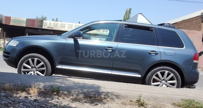 Volkswagen Touareg-2