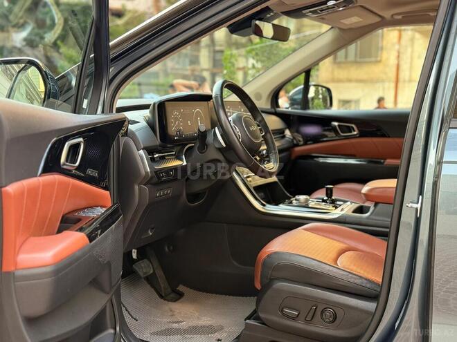 Kia Carnival-9