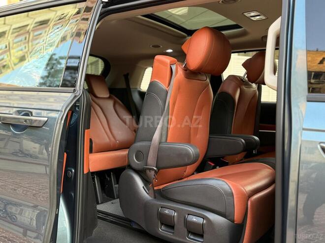 Kia Carnival-14