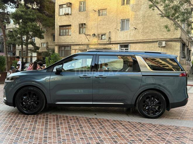 Kia Carnival-8