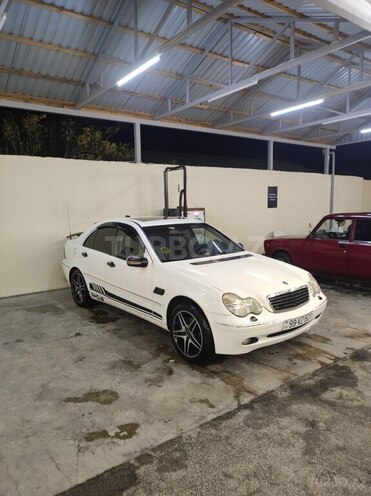 Mercedes C 240 2001, 350,000 km - 2.6 l - Bərdə