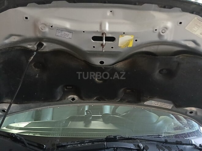 Honda Insight 2012, 326,000 km - 1.3 l - Tovuz