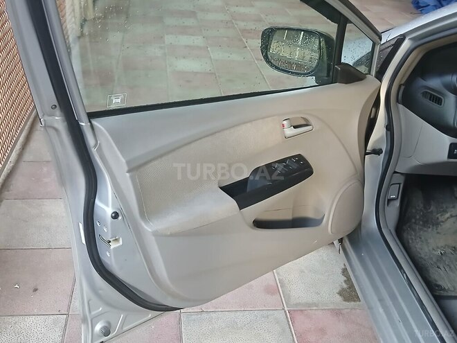 Honda Insight 2012, 326,000 km - 1.3 l - Tovuz