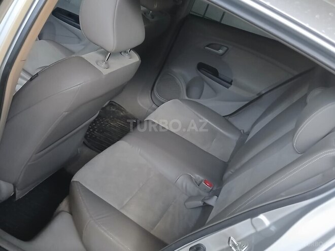 Honda Insight 2012, 326,000 km - 1.3 l - Tovuz