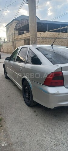 Opel Vectra-9