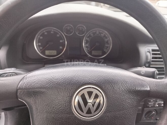 Volkswagen Passat 2002, 244,620 km - 1.8 л - Bakı
