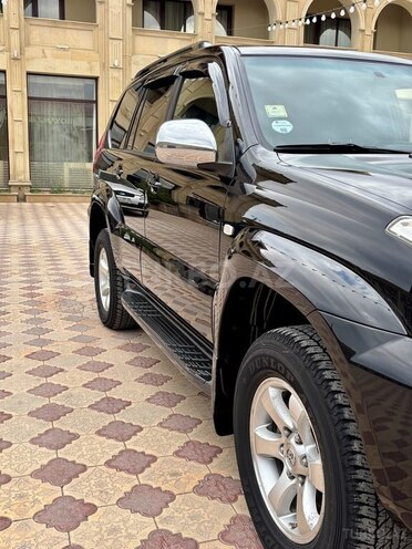 Toyota Land Cruiser Prado-3
