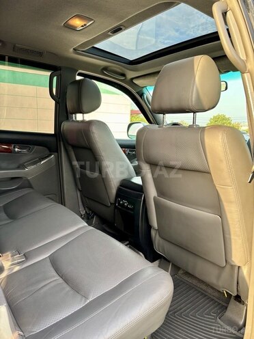 Toyota Land Cruiser Prado-10