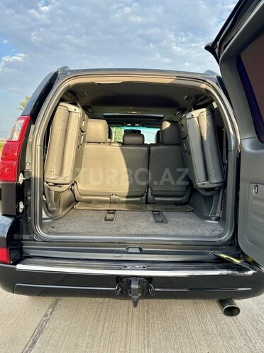 Toyota Land Cruiser Prado-11
