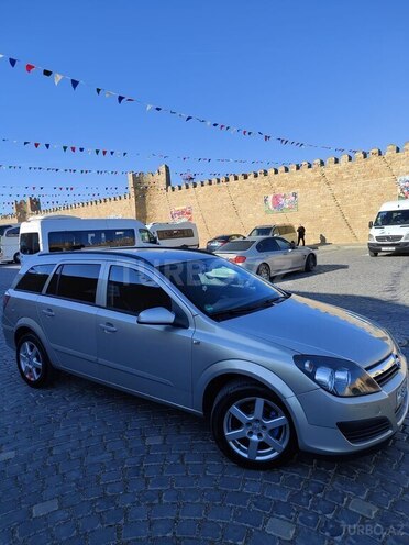 Opel Astra 2006, 182,000 km - 1.4 l - Bakı