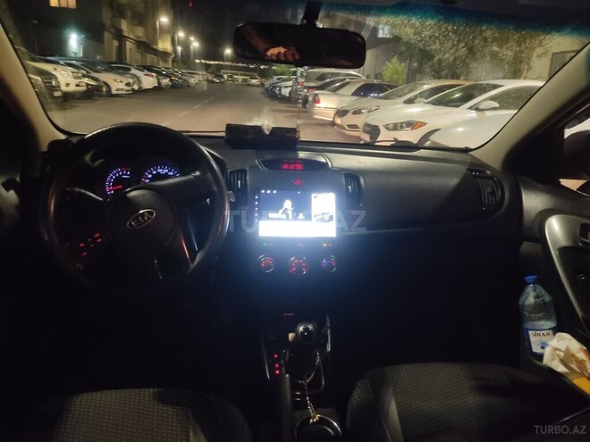 Kia Cerato-5