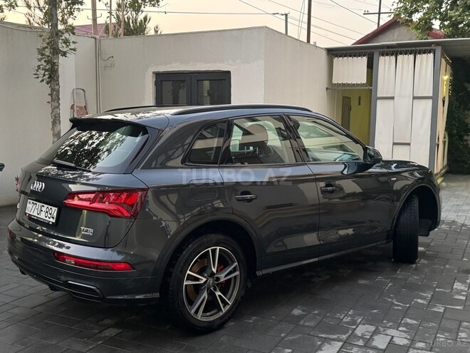 Audi Q5 2017, 92,000 km - 2.0 л - Bakı