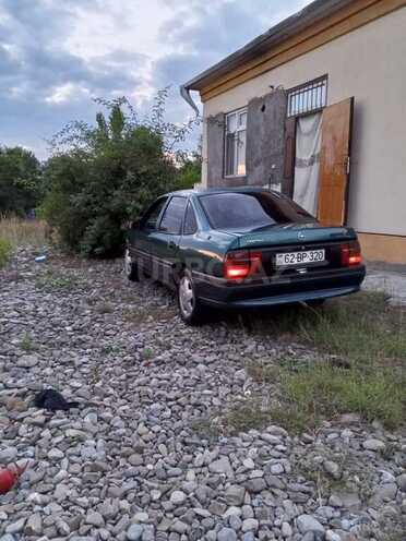 Opel Vectra 1994, 360,000 km - 2.0 l - Şəki