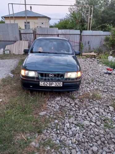 Opel Vectra 1994, 360,000 km - 2.0 l - Şəki