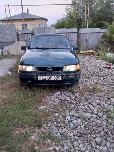 Opel Vectra 1994, 360,000 km - 2.0 l - Şəki