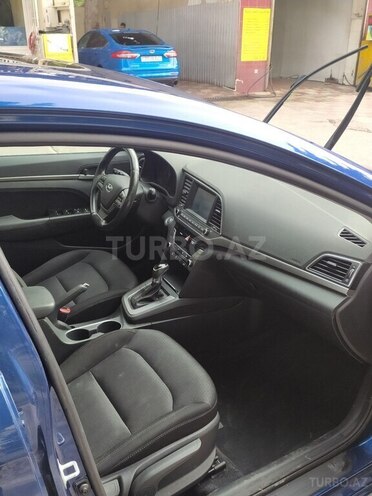 Hyundai Elantra 2017, 11,189 km - 2.0 л - Bakı