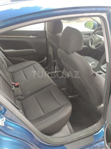 Hyundai Elantra 2017, 11,189 km - 2.0 л - Bakı