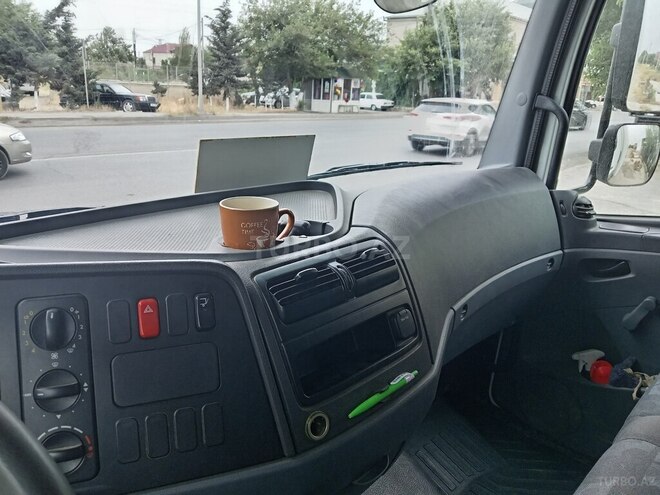Mercedes Atego 818 2009, 213,000 km - 4.3 l - Bakı
