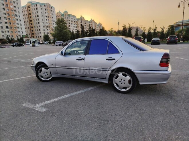 Mercedes C 240 1999, 207,000 km - 2.4 l - Bakı