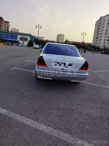 Mercedes C 240 1999, 207,000 km - 2.4 l - Bakı