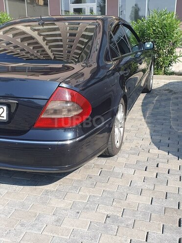 Mercedes E 220 d 2002, 373,000 km - 2.2 л - Bakı