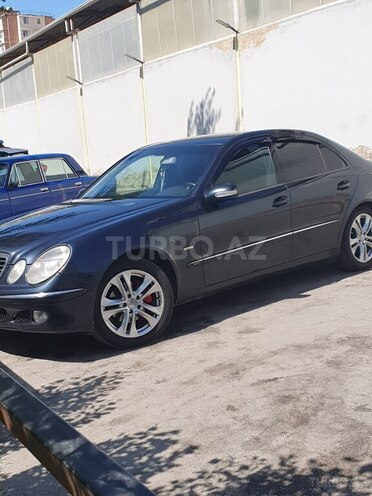 Mercedes E 220 d 2002, 373,000 km - 2.2 л - Bakı