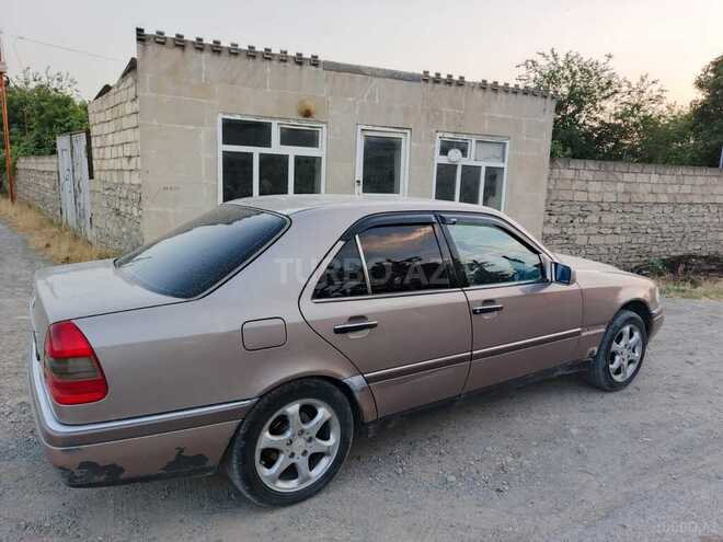 Mercedes C 180-3