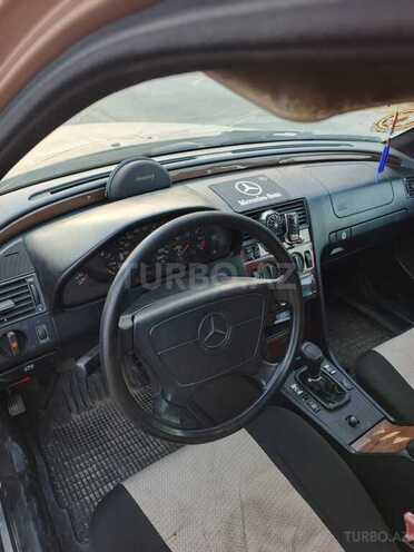 Mercedes C 180-5