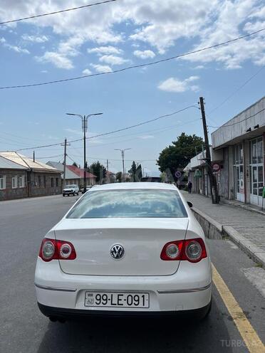 Volkswagen Passat 2010, 321,000 km - 2.0 l - Qax