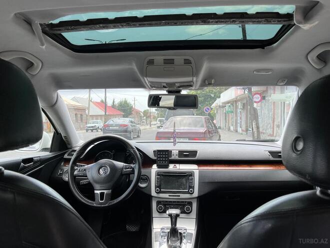 Volkswagen Passat 2010, 321,000 km - 2.0 l - Qax