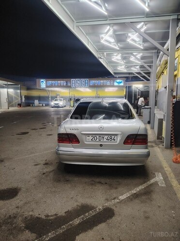 Mercedes E 200 2000, 334,000 km - 2.0 l - Gəncə