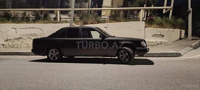 Mercedes E 220 1994, 467,344 km - 2.2 l - Bakı