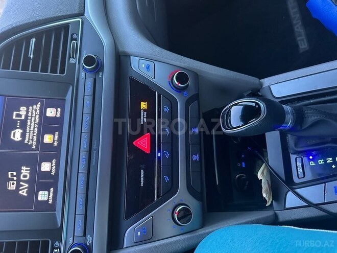 Hyundai Elantra 2017, 270,370 km - 2.0 l - Mingəçevir