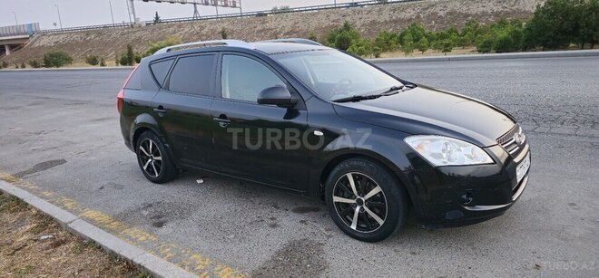 Kia  2008, 318,679 km - 1.6 l - Bakı