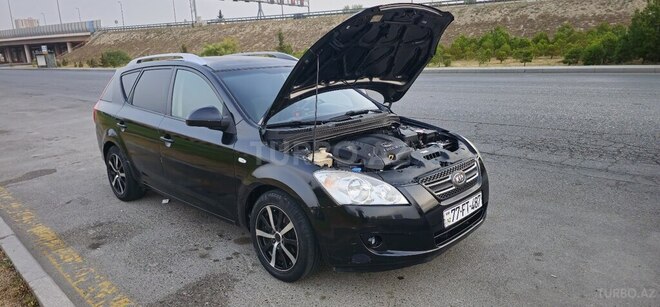Kia  2008, 318,679 km - 1.6 l - Bakı