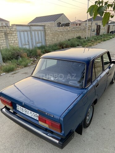 LADA (VAZ) 2107 2003, 209,000 km - 1.6 л - Şirvan