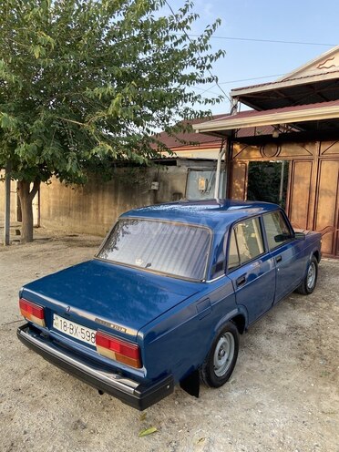 LADA (VAZ) 2107 2003, 209,000 km - 1.6 л - Şirvan