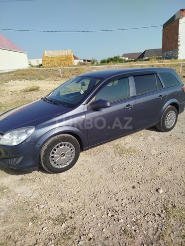Opel Astra 2009, 240,000 km - 1.4 l - Gəncə
