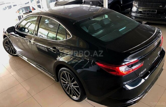 Toyota Camry-8