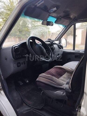 Ford Transit-14