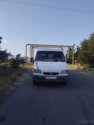 Ford Transit-1