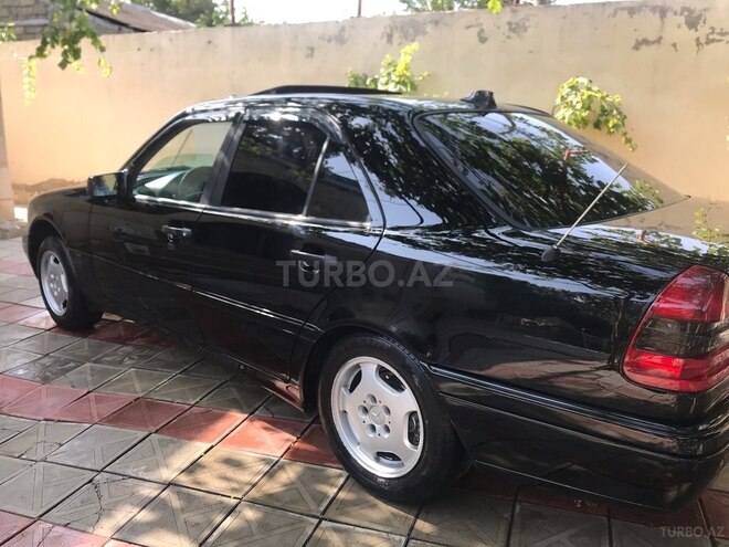 Mercedes C 220 d 1997, 125,744 km - 2.2 l - Sumqayıt