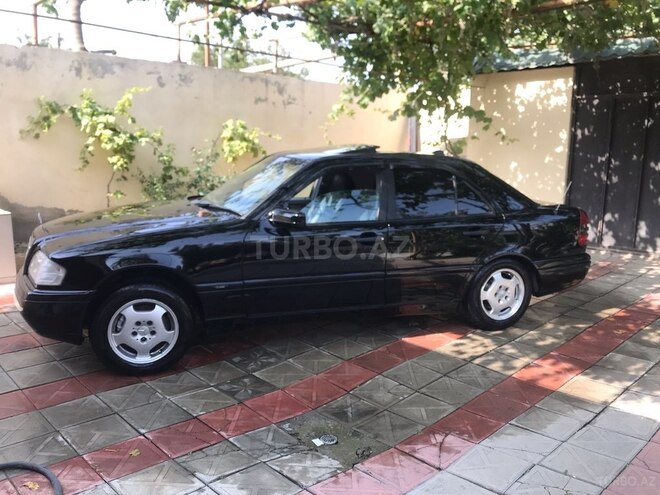 Mercedes C 220 d 1997, 125,744 km - 2.2 l - Sumqayıt