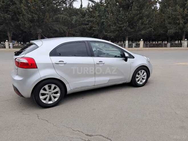 Kia Rio-6