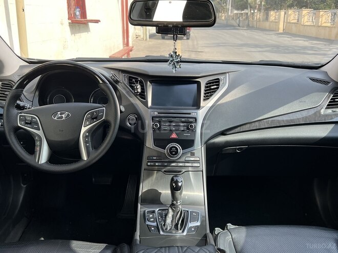 Hyundai Grandeur-9