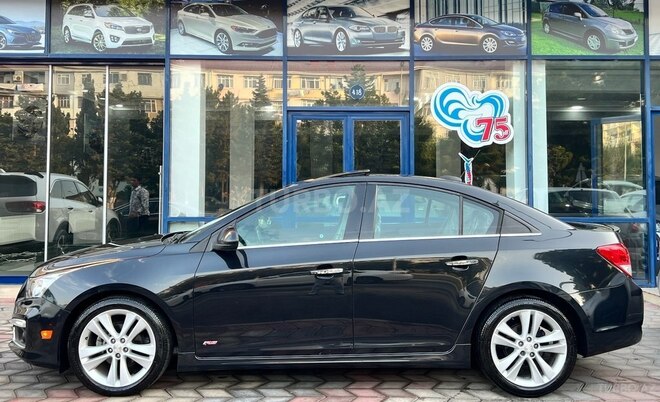 Chevrolet Cruze-13