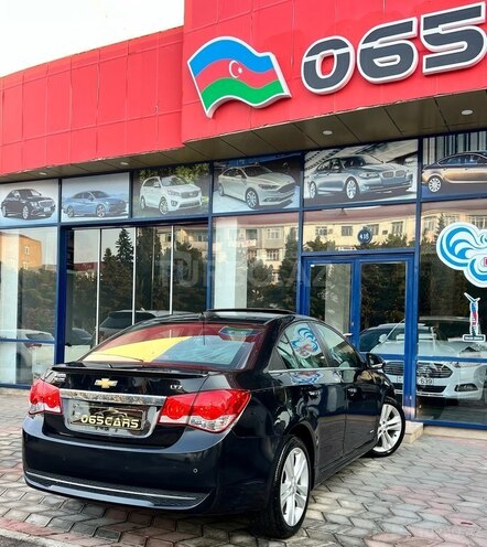 Chevrolet Cruze-15