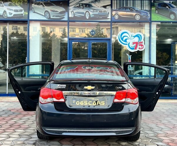 Chevrolet Cruze-16