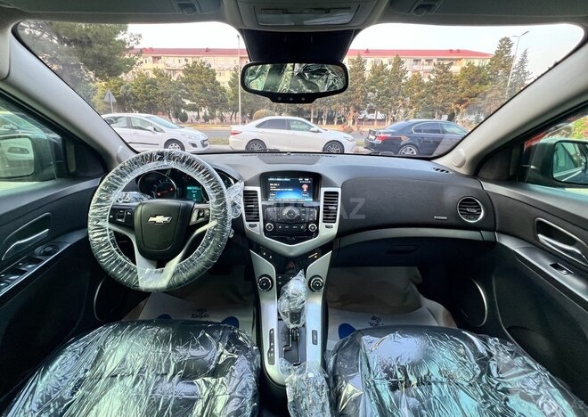 Chevrolet Cruze-9